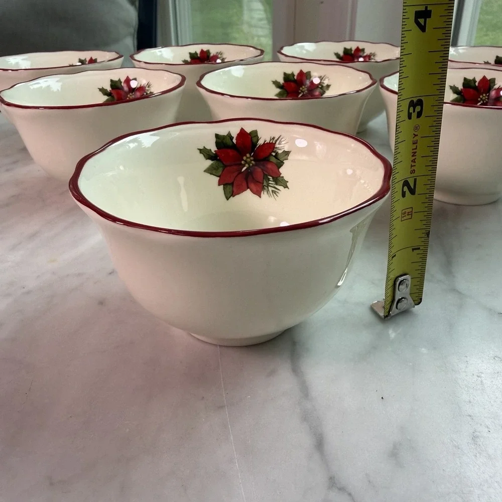 2009 Better Homes‎ & Gardens Christmas Poinsettia 3.75